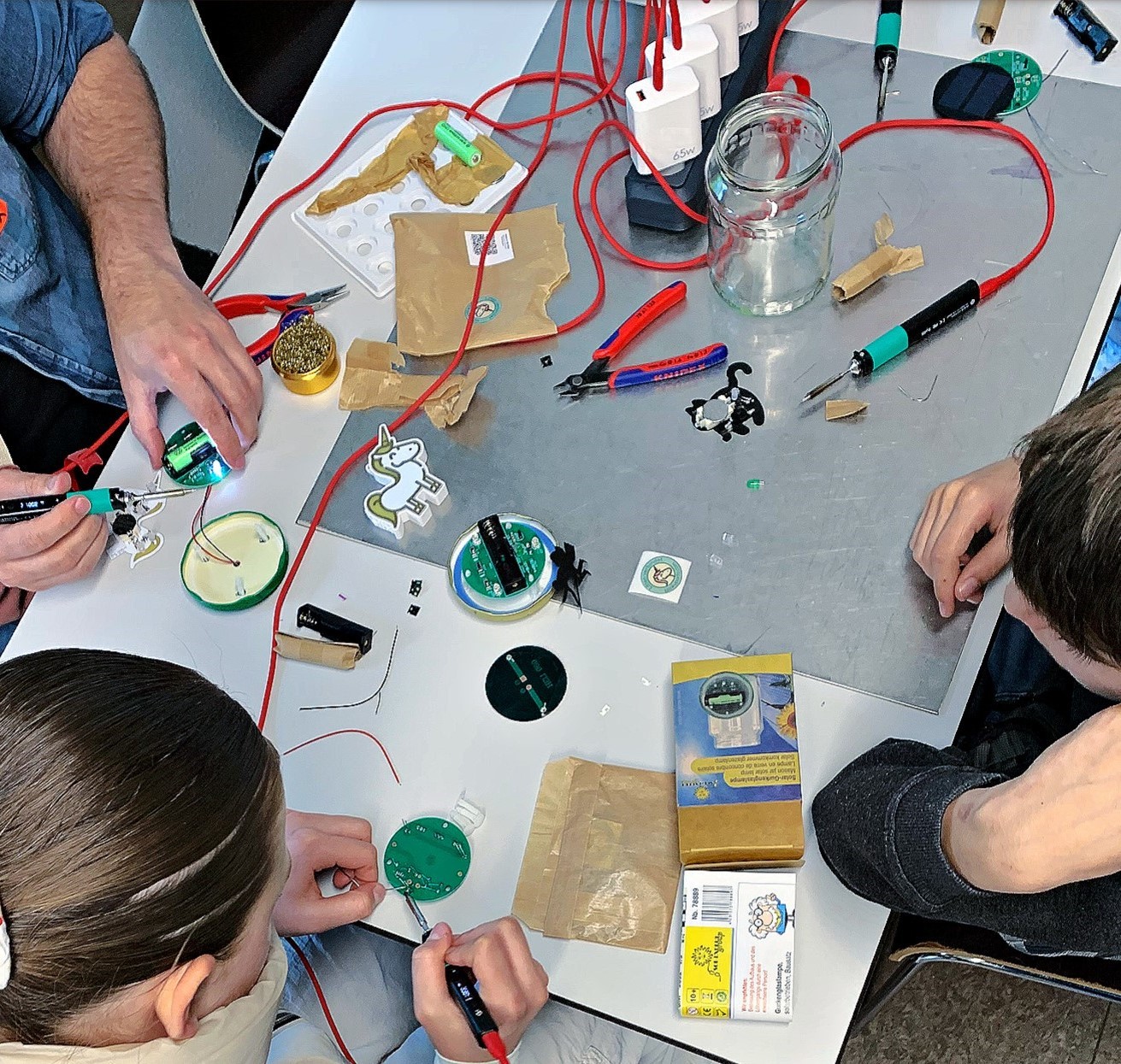 Teaser Makerspace UFO